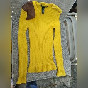 Ralph Lauren Long Sleeve turtleneck. Gently worn. In excellent condition.